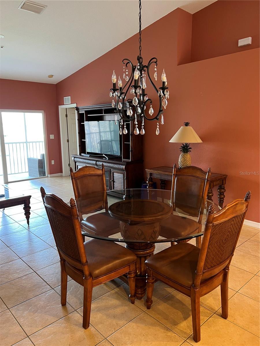 7060 STRAND CIR #7060 — photo 9