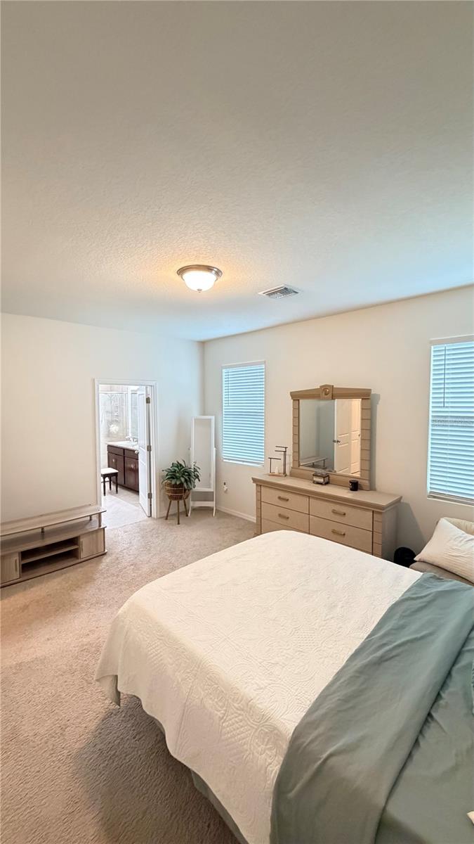Home in PALMETTO — photo 24