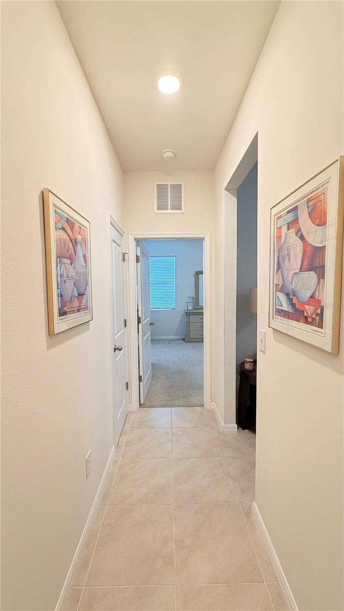 Home in PALMETTO — photo 21