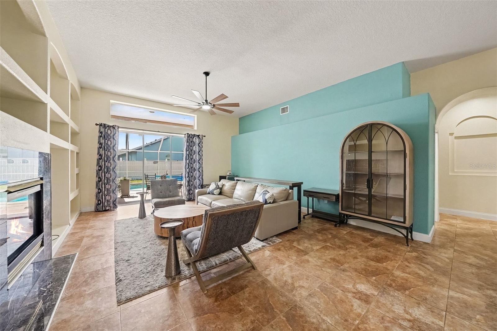 18425 EASTWYCK DR — photo 10