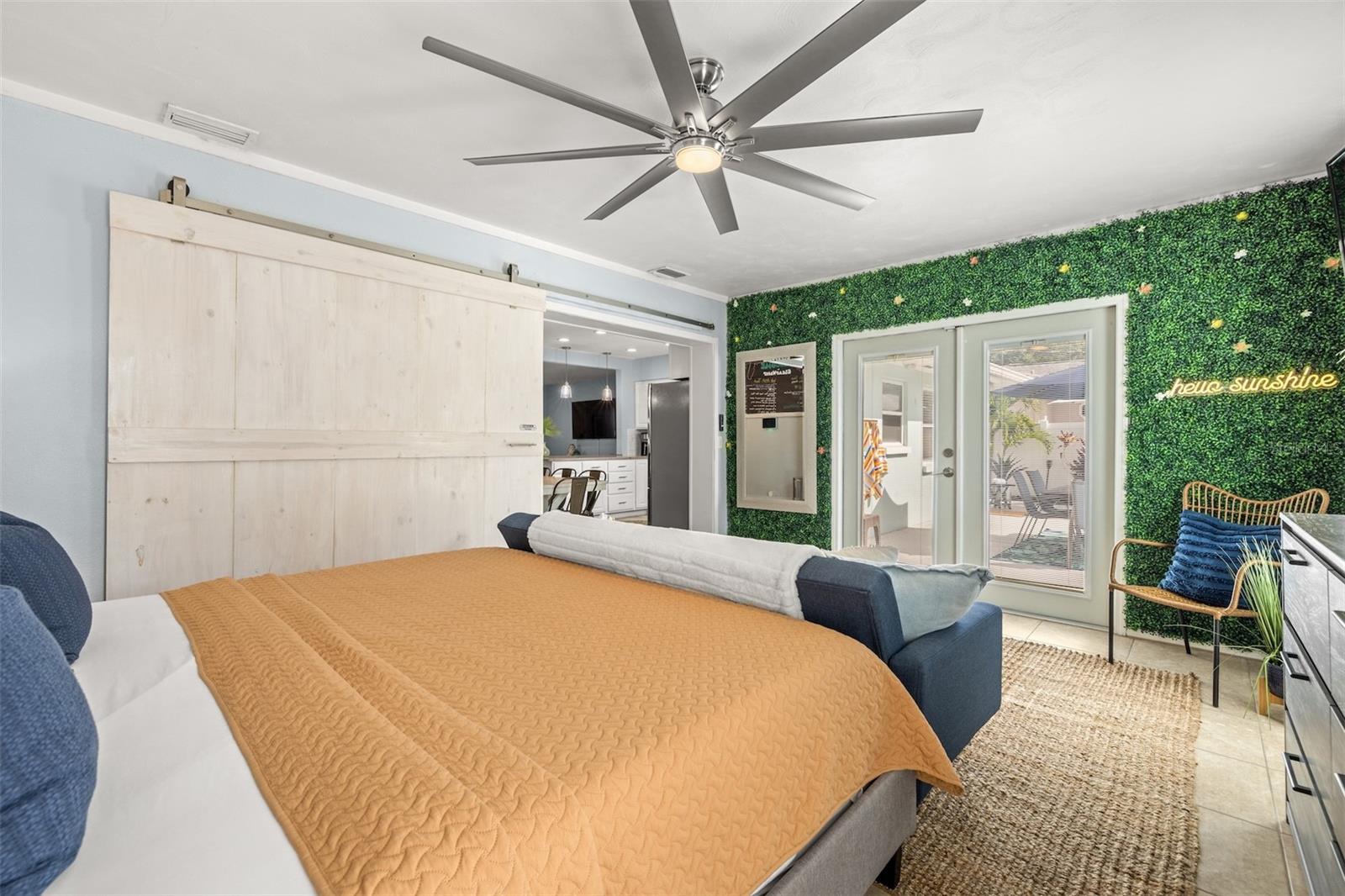 1405 TEMPLE ST — photo 15
