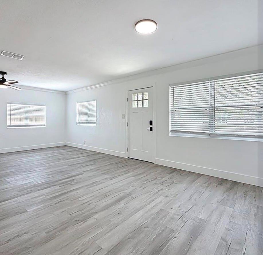 200 LEWIS BLVD SE — photo 12