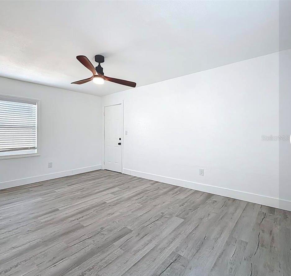 200 LEWIS BLVD SE — photo 10
