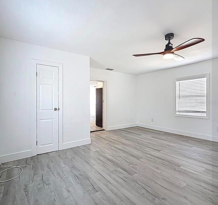 200 LEWIS BLVD SE — photo 11