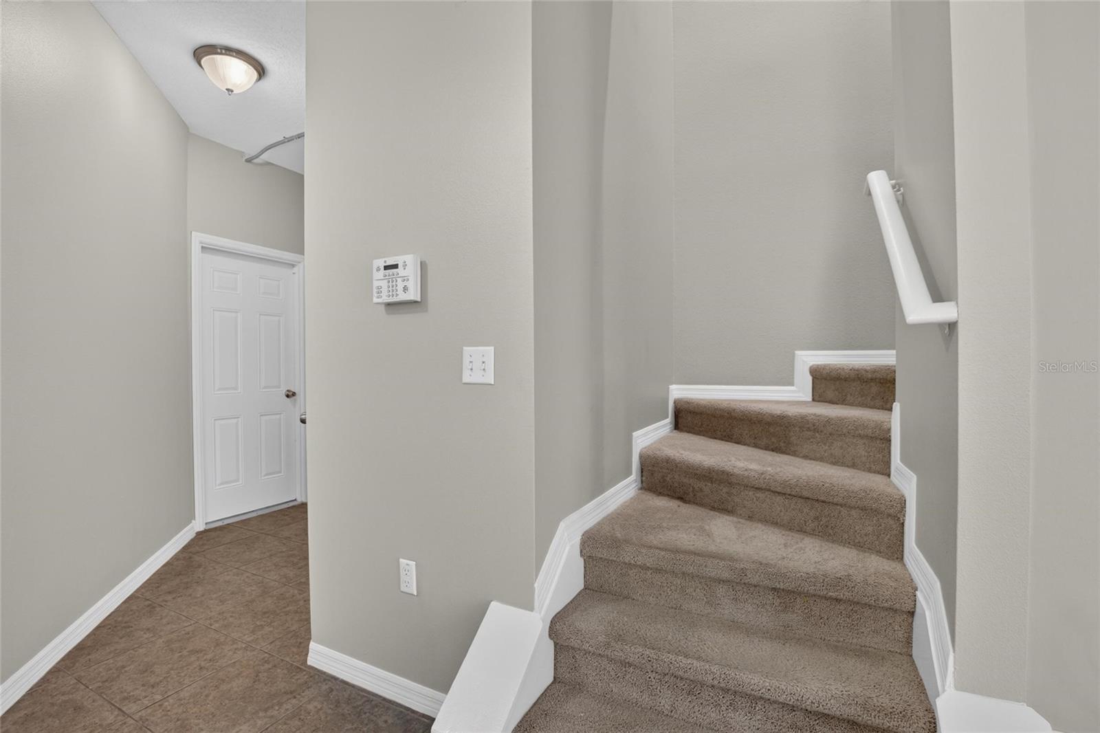 8833 MOONLIT MEADOWS LOOP — photo 24