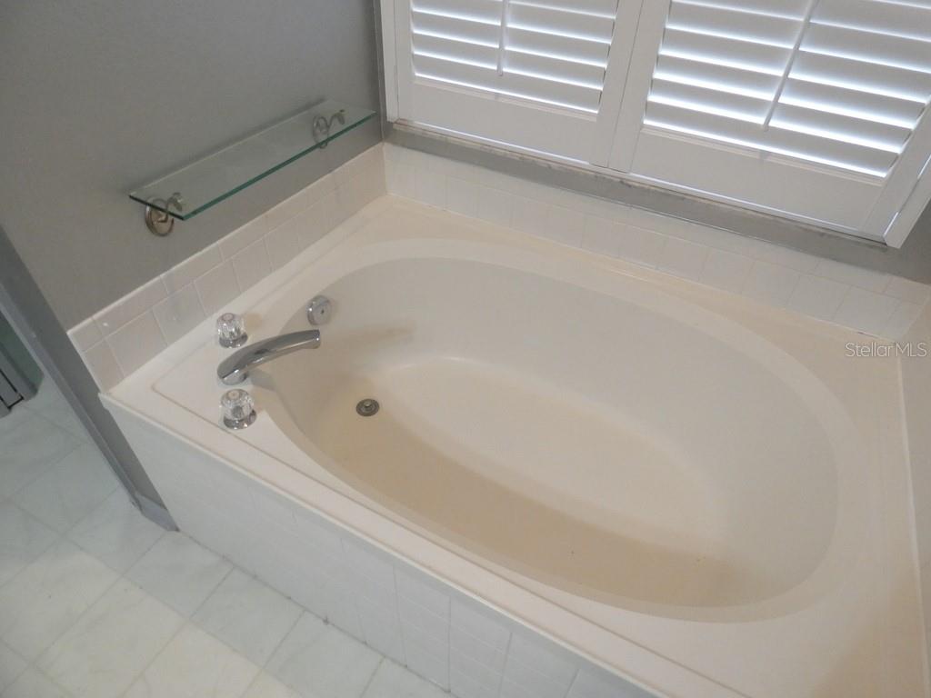 6200 ASHFIELD PL — photo 22