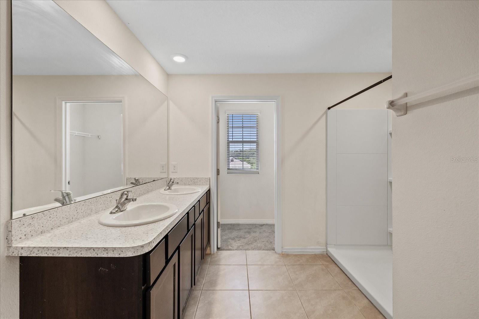 13904 WINEBERRY DR — photo 16