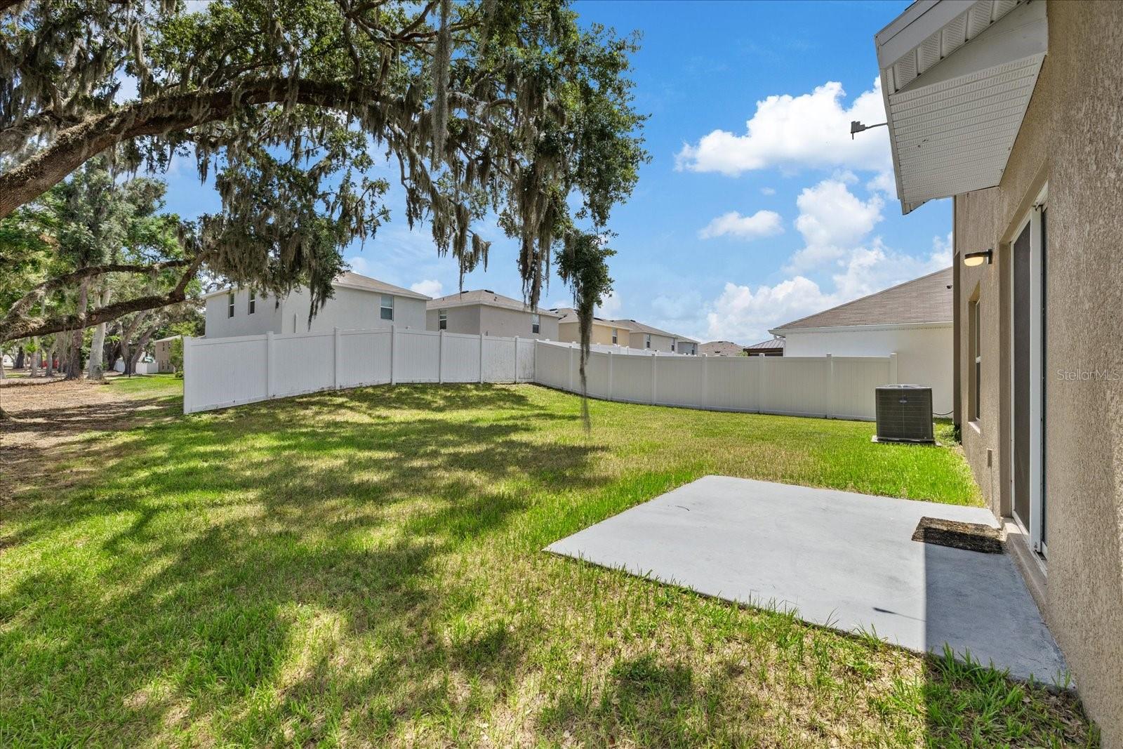 13904 WINEBERRY DR — photo 25