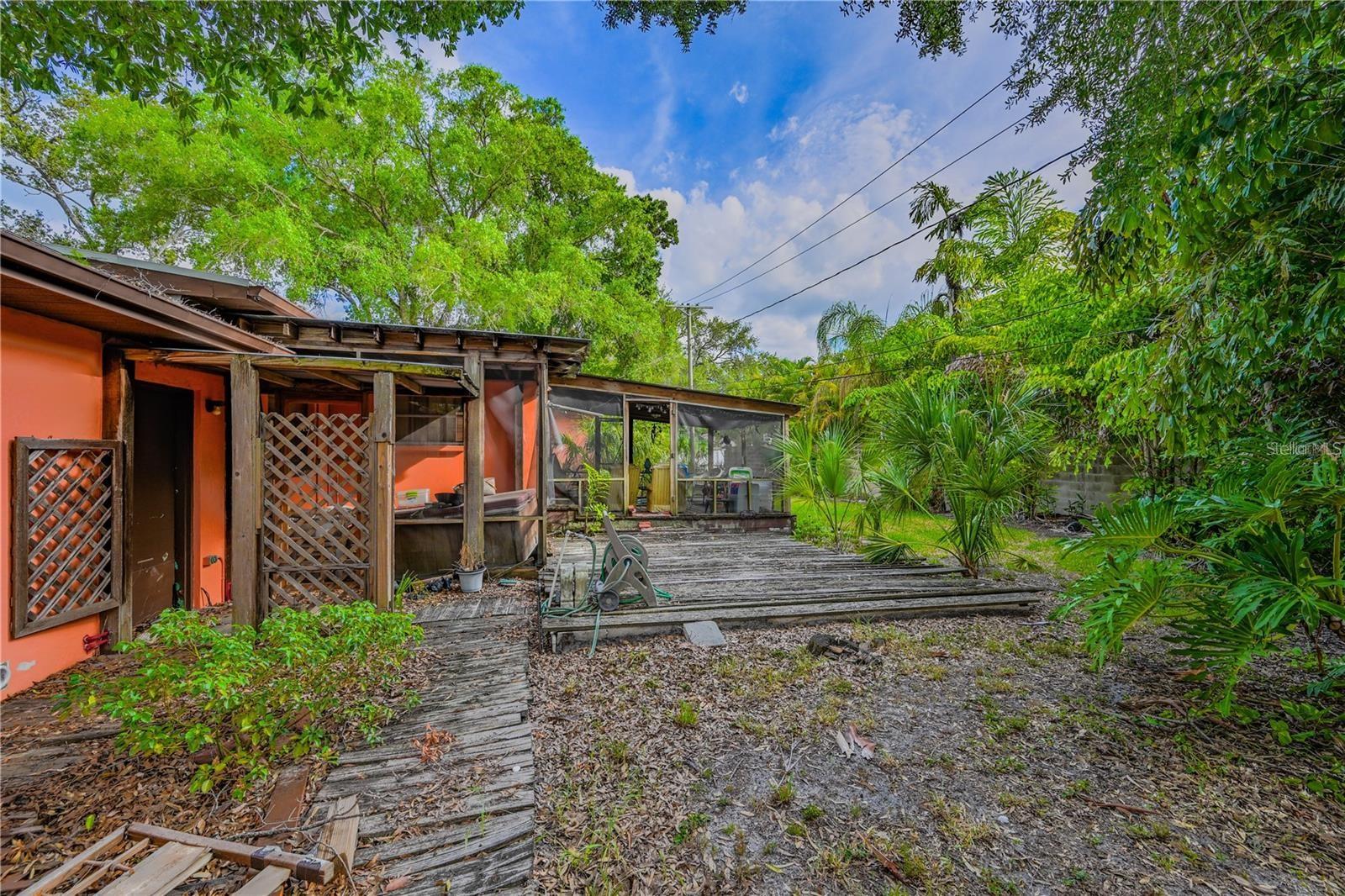 504 W DAVIS BLVD — photo 16
