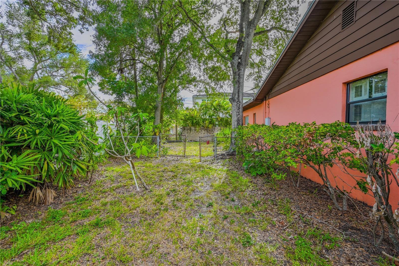 504 W DAVIS BLVD — photo 9