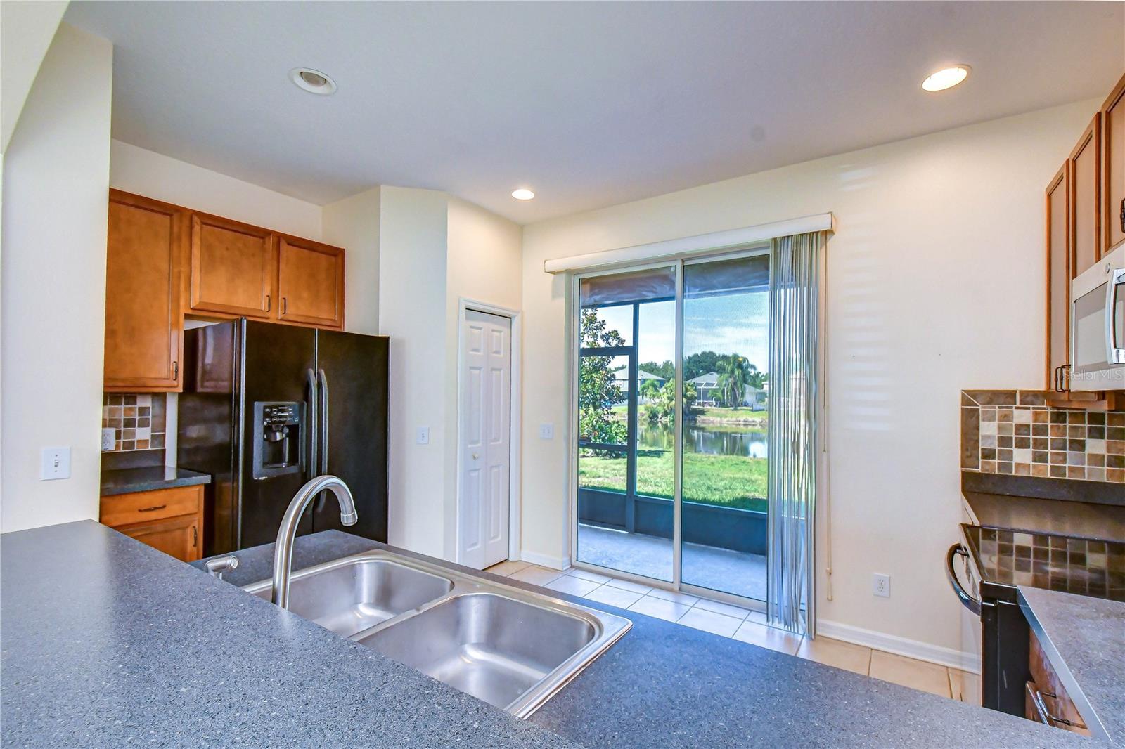 6919 TOWERING SPRUCE DR — photo 16