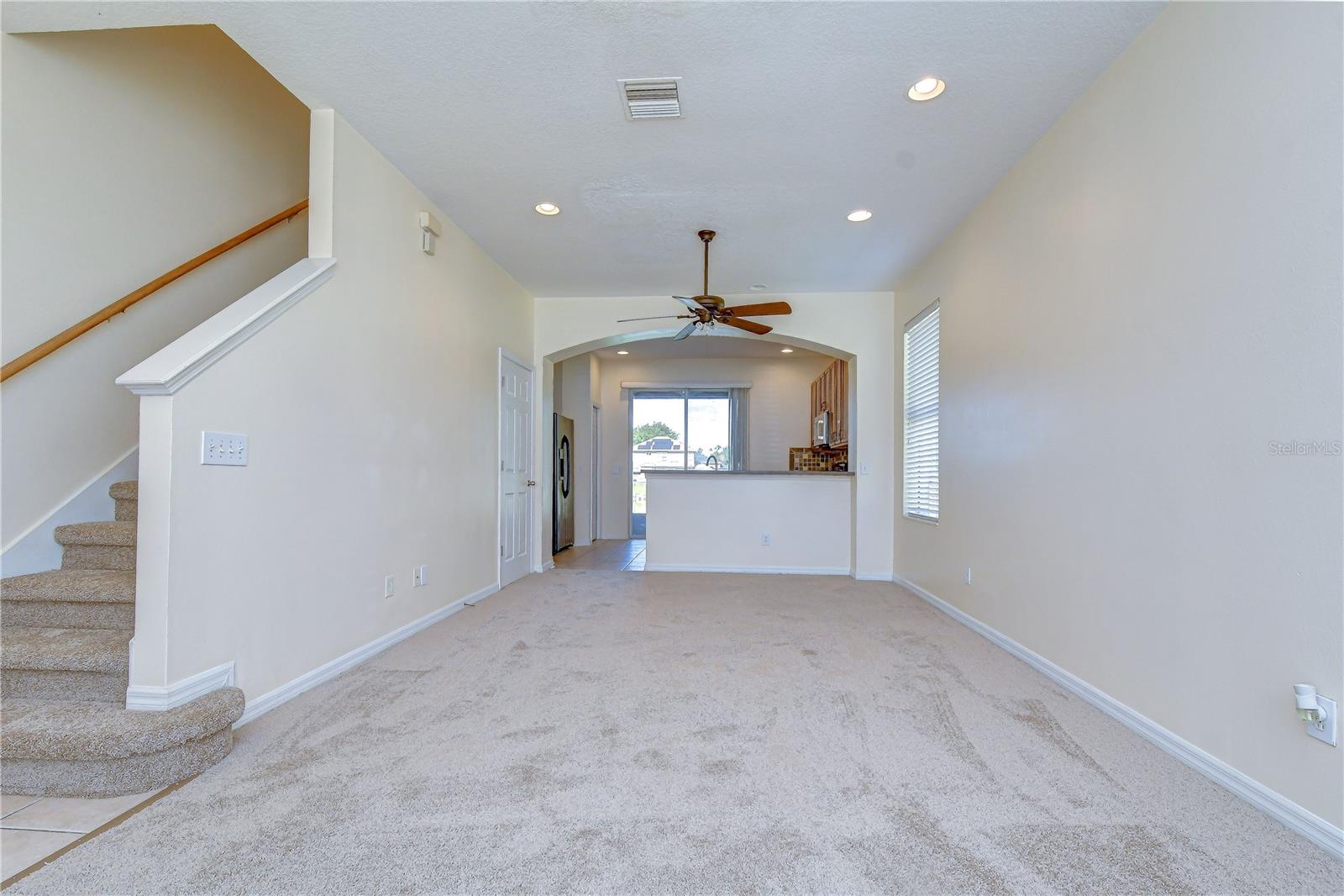 6919 TOWERING SPRUCE DR — photo 12