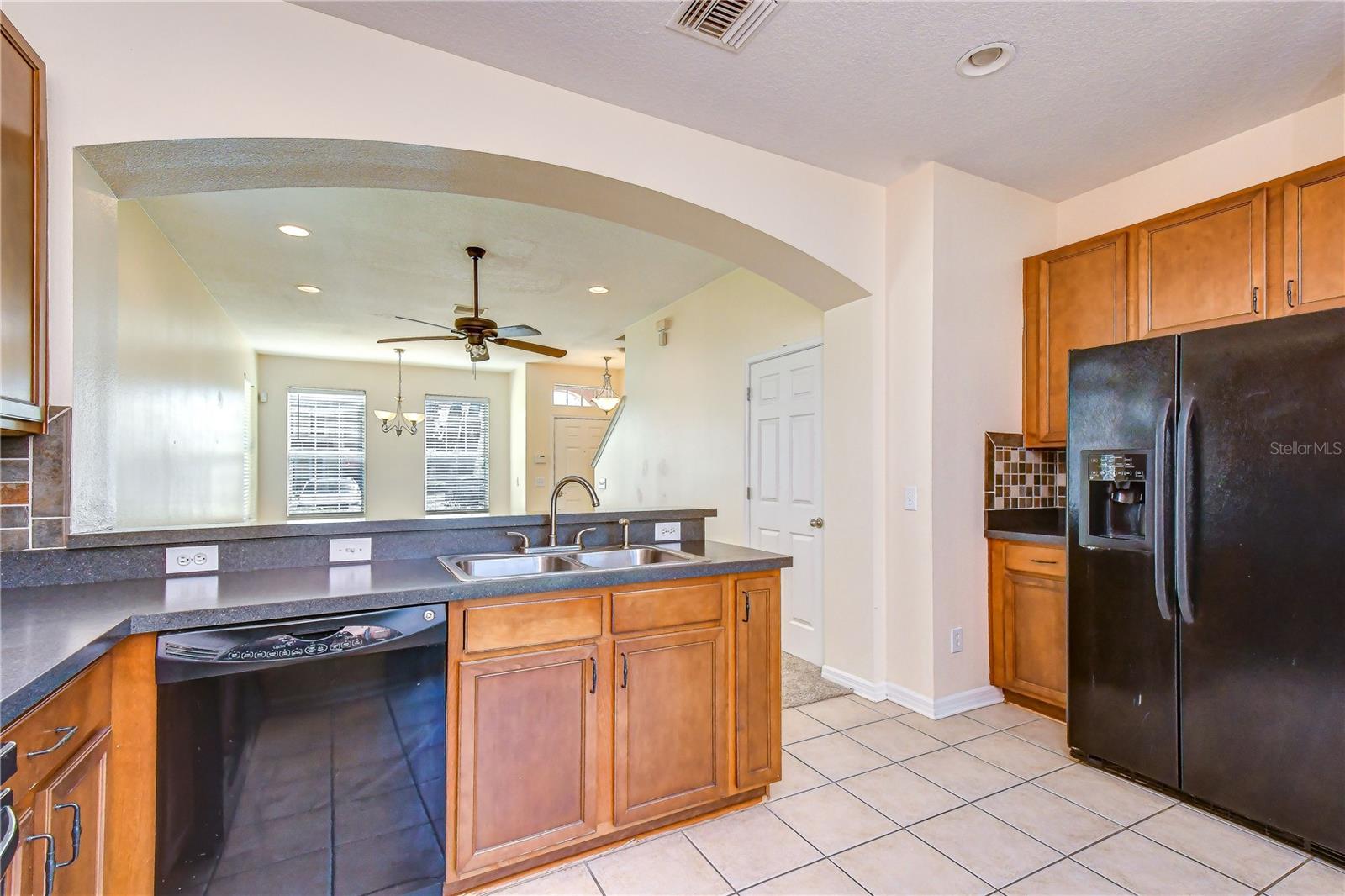 6919 TOWERING SPRUCE DR — photo 18
