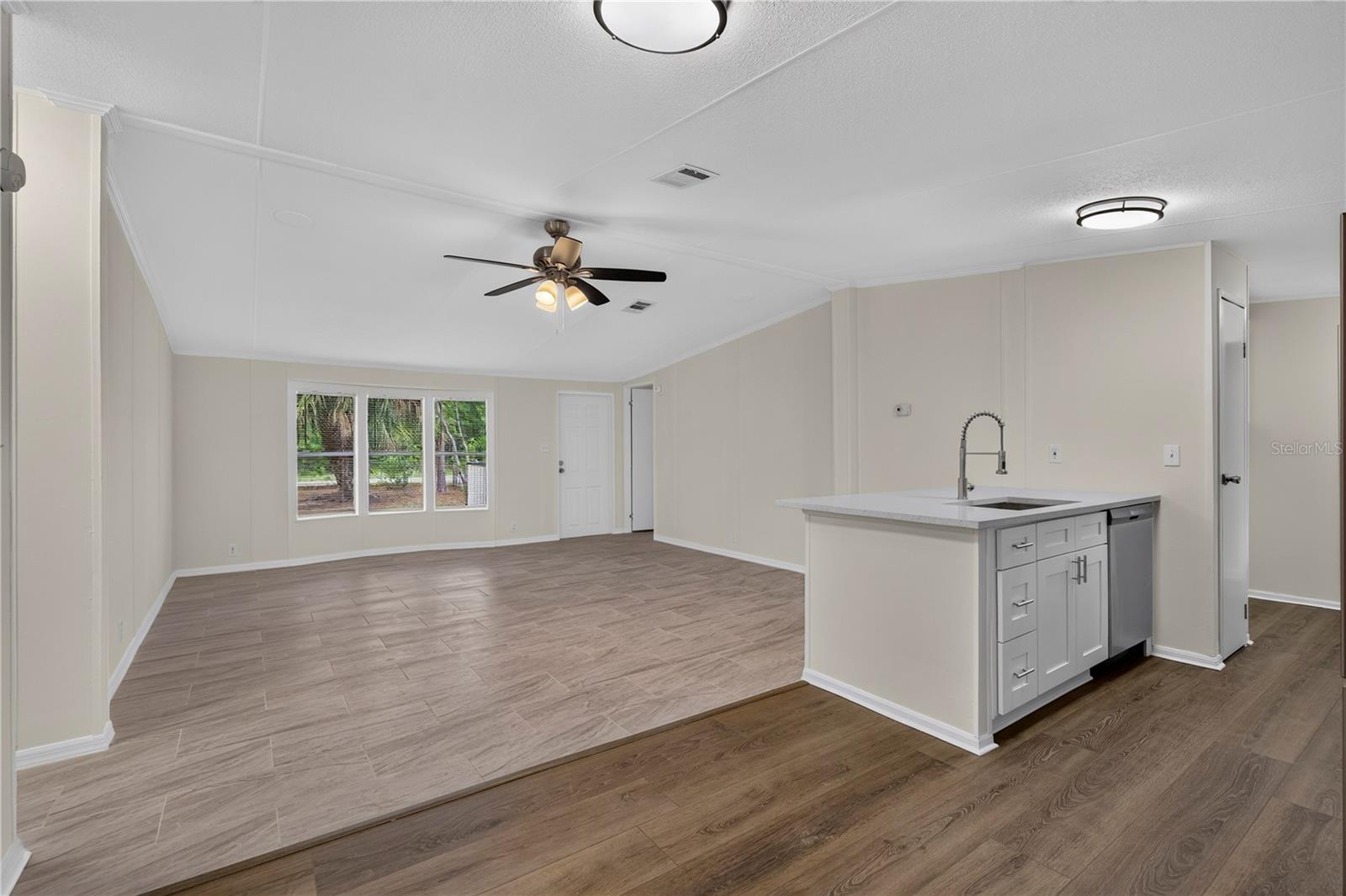 17544 GALVESTON ST — photo 17
