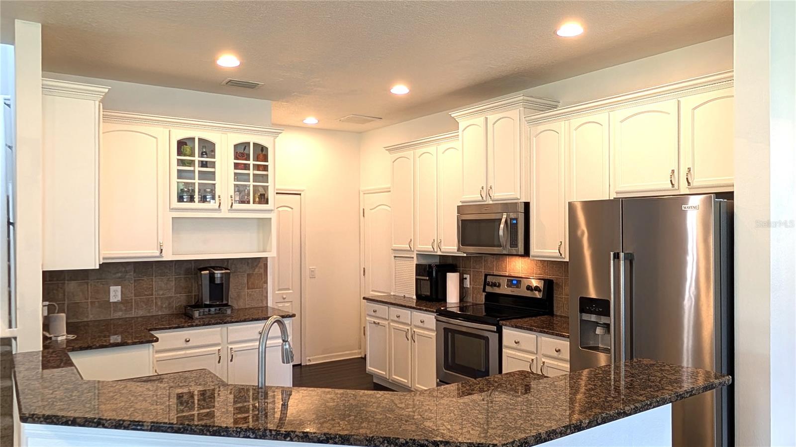 4023 HUNTINGDALE CT — photo 6