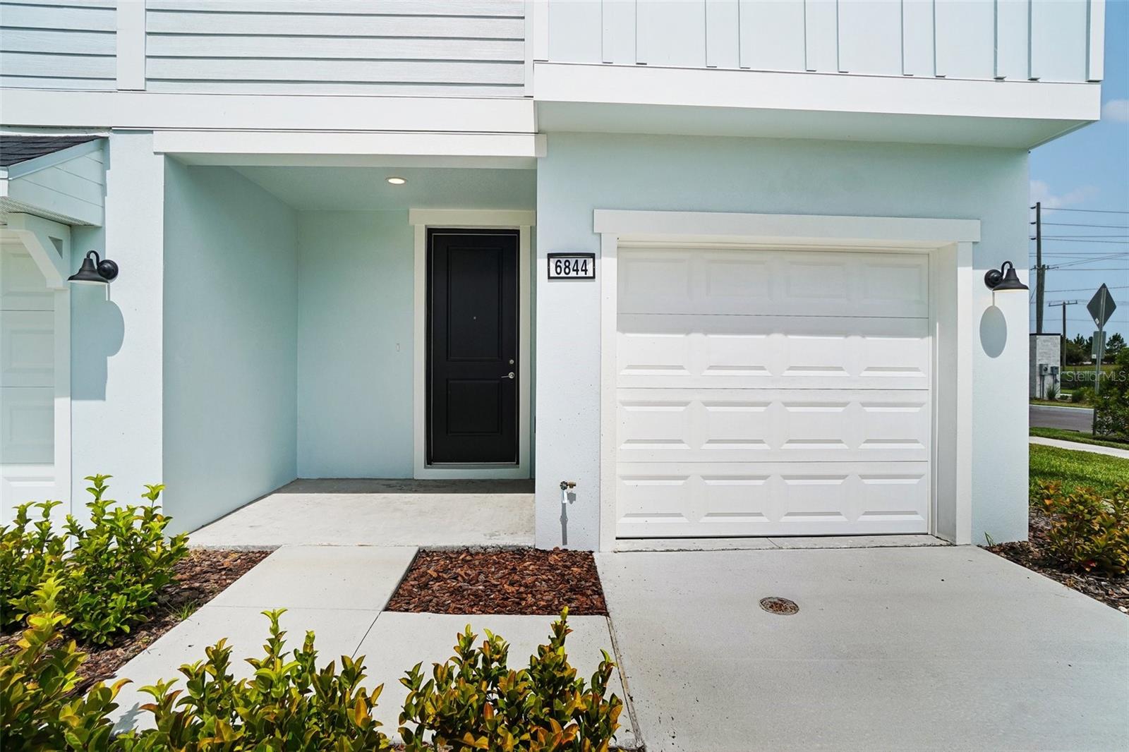 6844 HOLCOMBE DOWN DR — photo 3