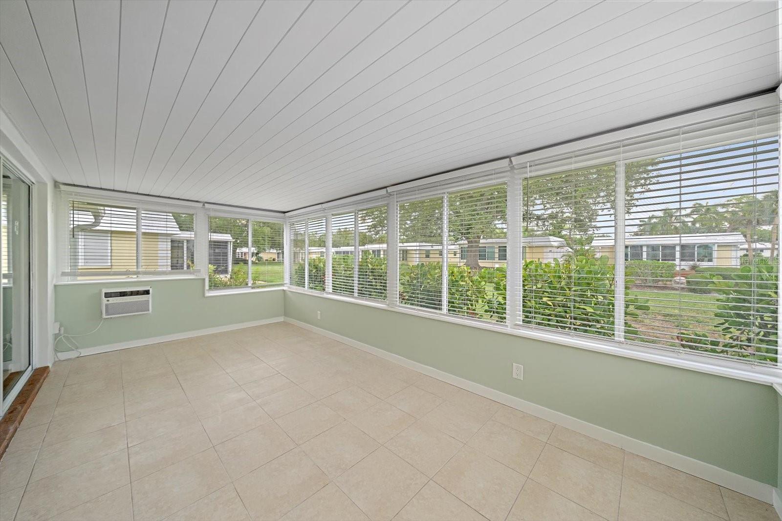 5865 TIDEWOOD AVE #8 — photo 26