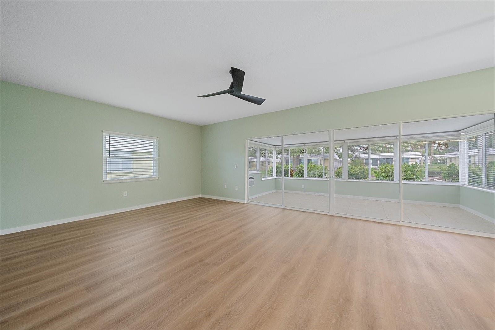 5865 TIDEWOOD AVE #8 — photo 21
