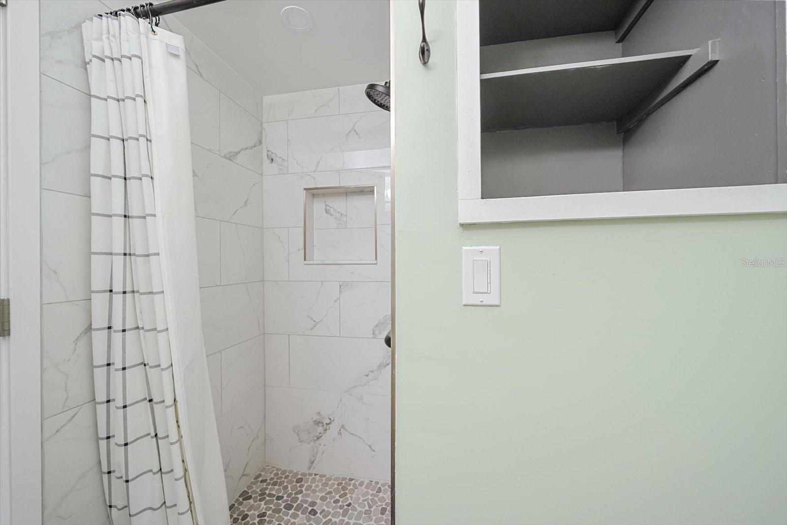 5865 TIDEWOOD AVE #8 — photo 17