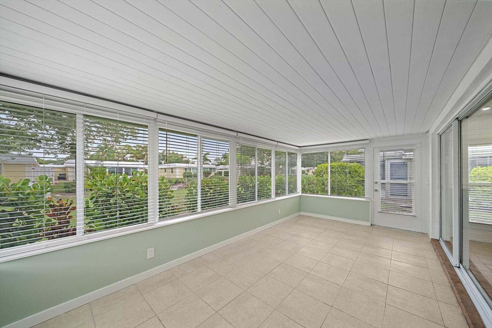 5865 TIDEWOOD AVE #8 — photo 23
