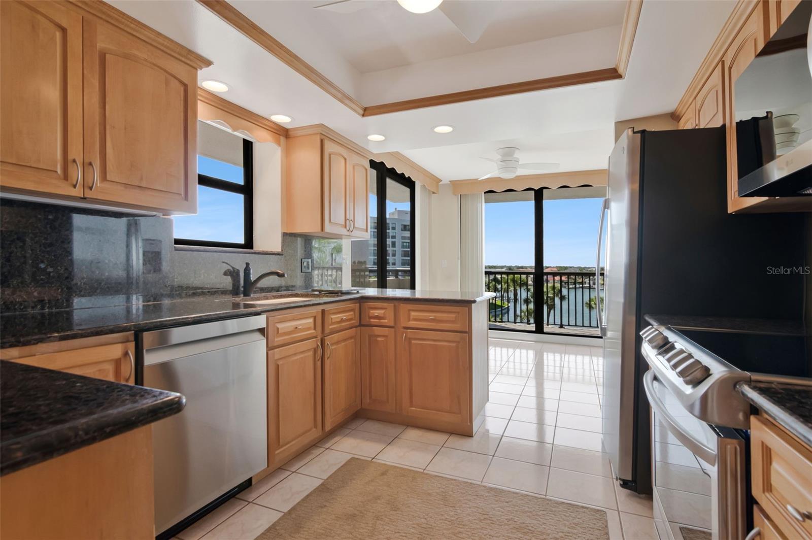 1660 GULF BLVD #407 — photo 11