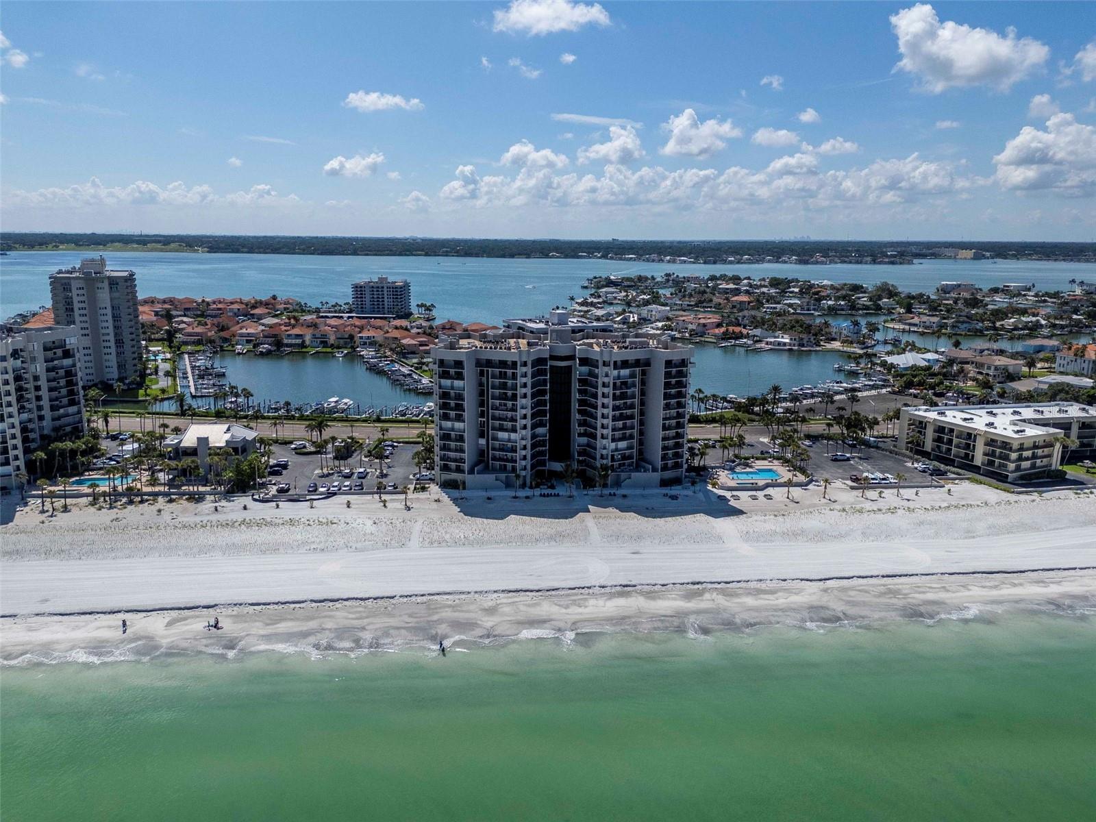 1660 GULF BLVD #407 — photo 2