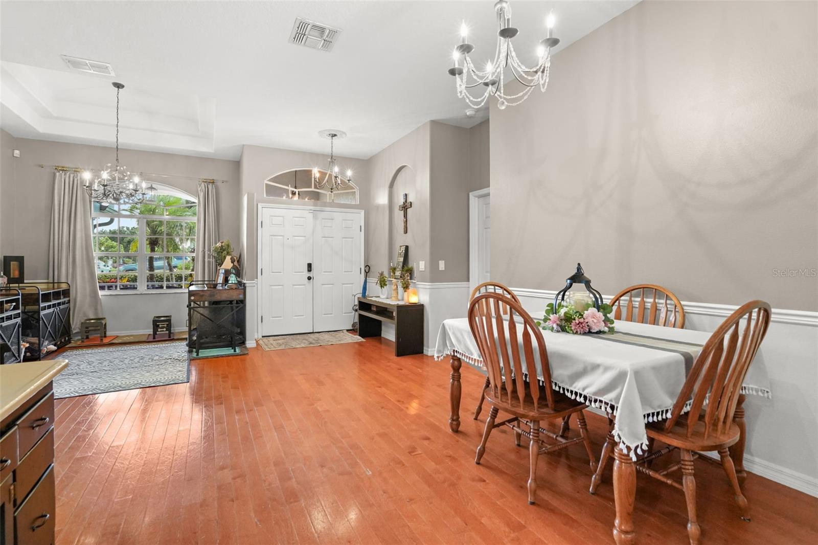 2117 LARKSPUR CT — photo 4
