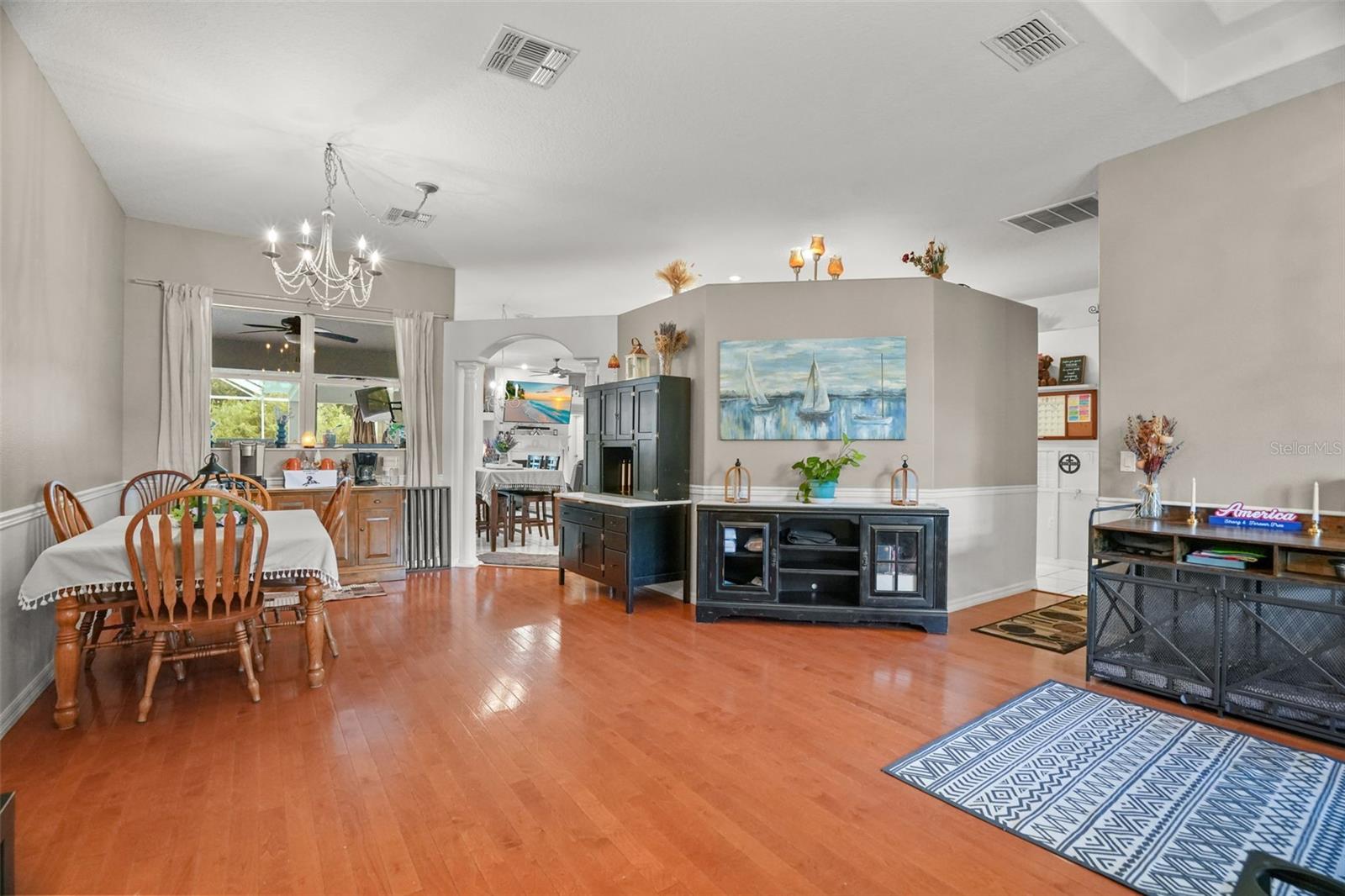 2117 LARKSPUR CT — photo 3