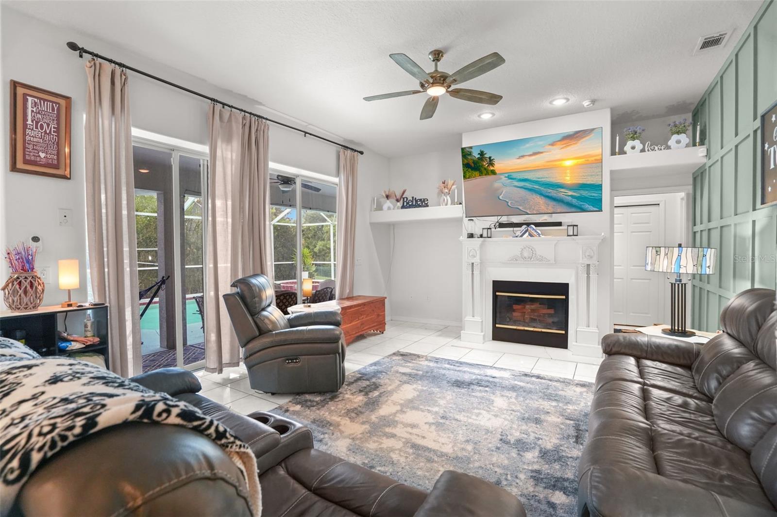 2117 LARKSPUR CT — photo 15