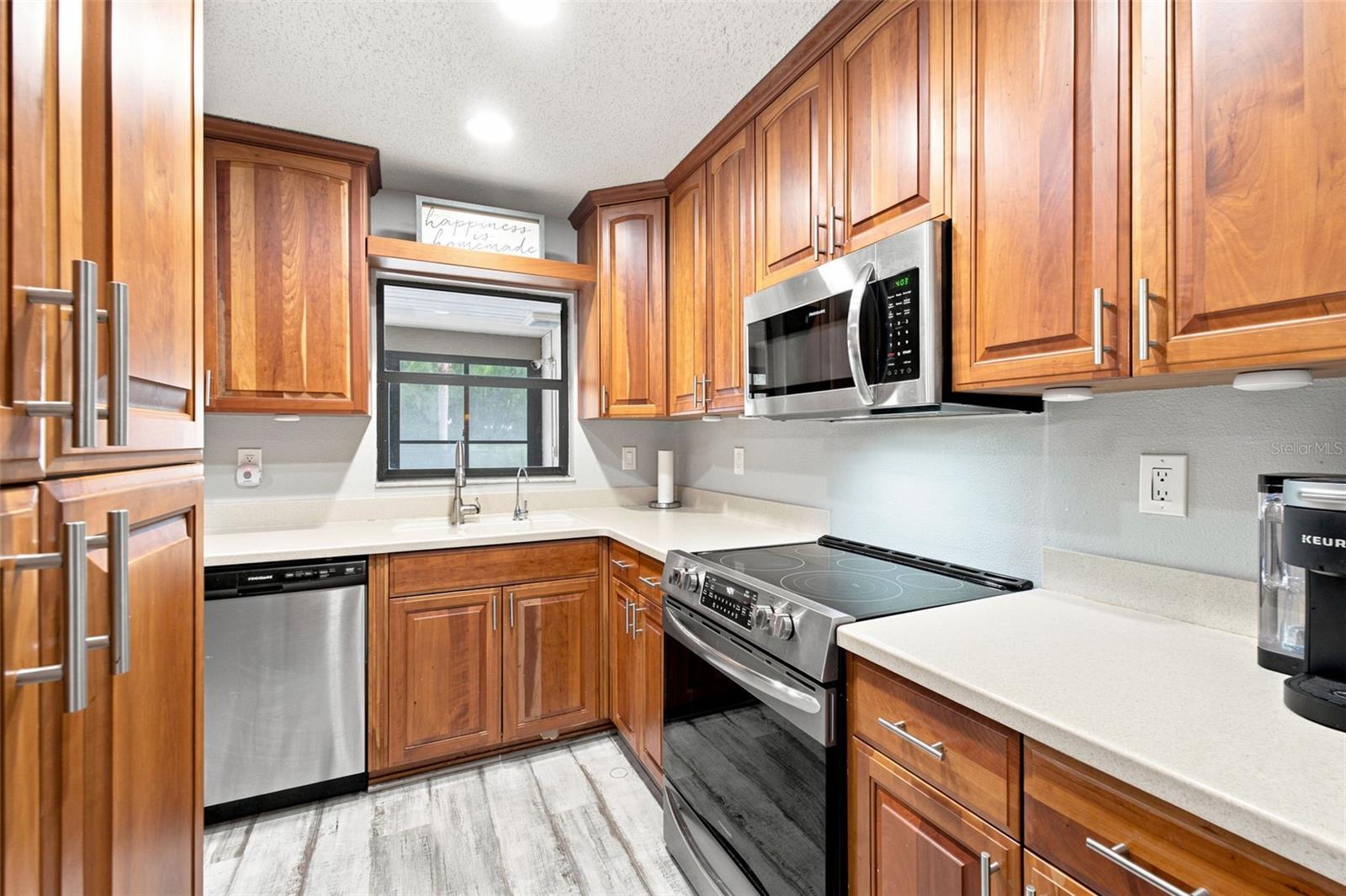 6706 WALDORF CT — photo 7