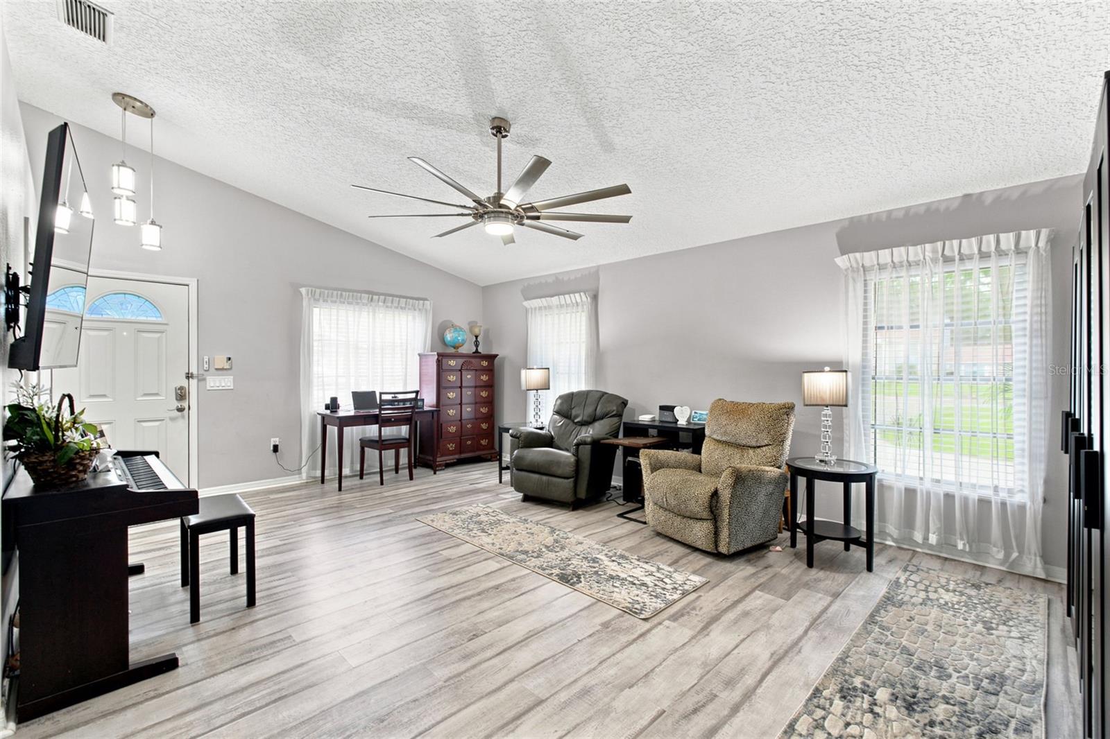 6706 WALDORF CT — photo 23