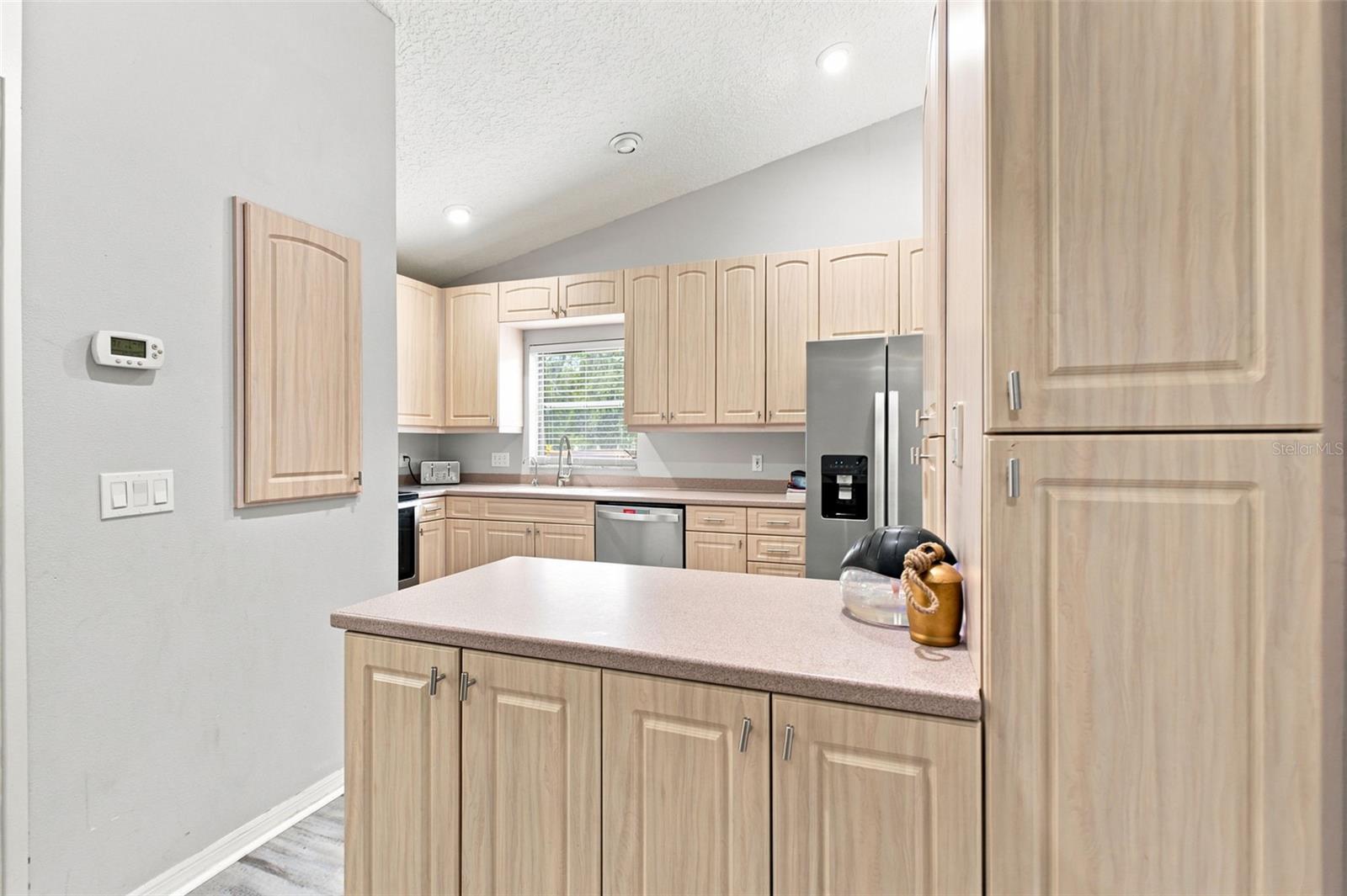 6706 WALDORF CT — photo 26