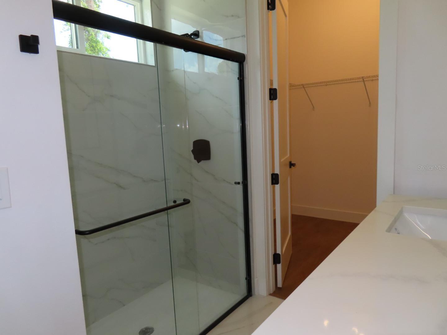 2651 PEAKE ST — photo 19