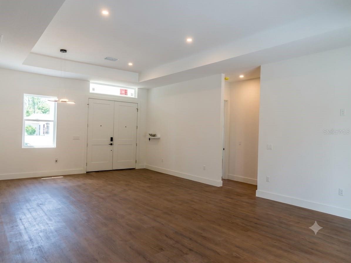 2651 PEAKE ST — photo 13