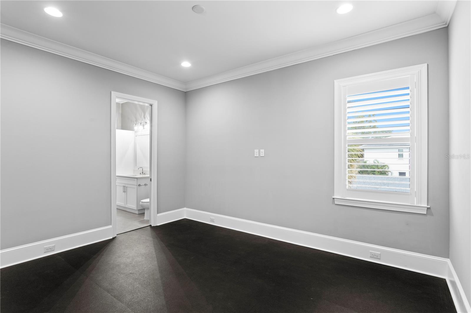 5015 W LONGFELLOW AVE — photo 32