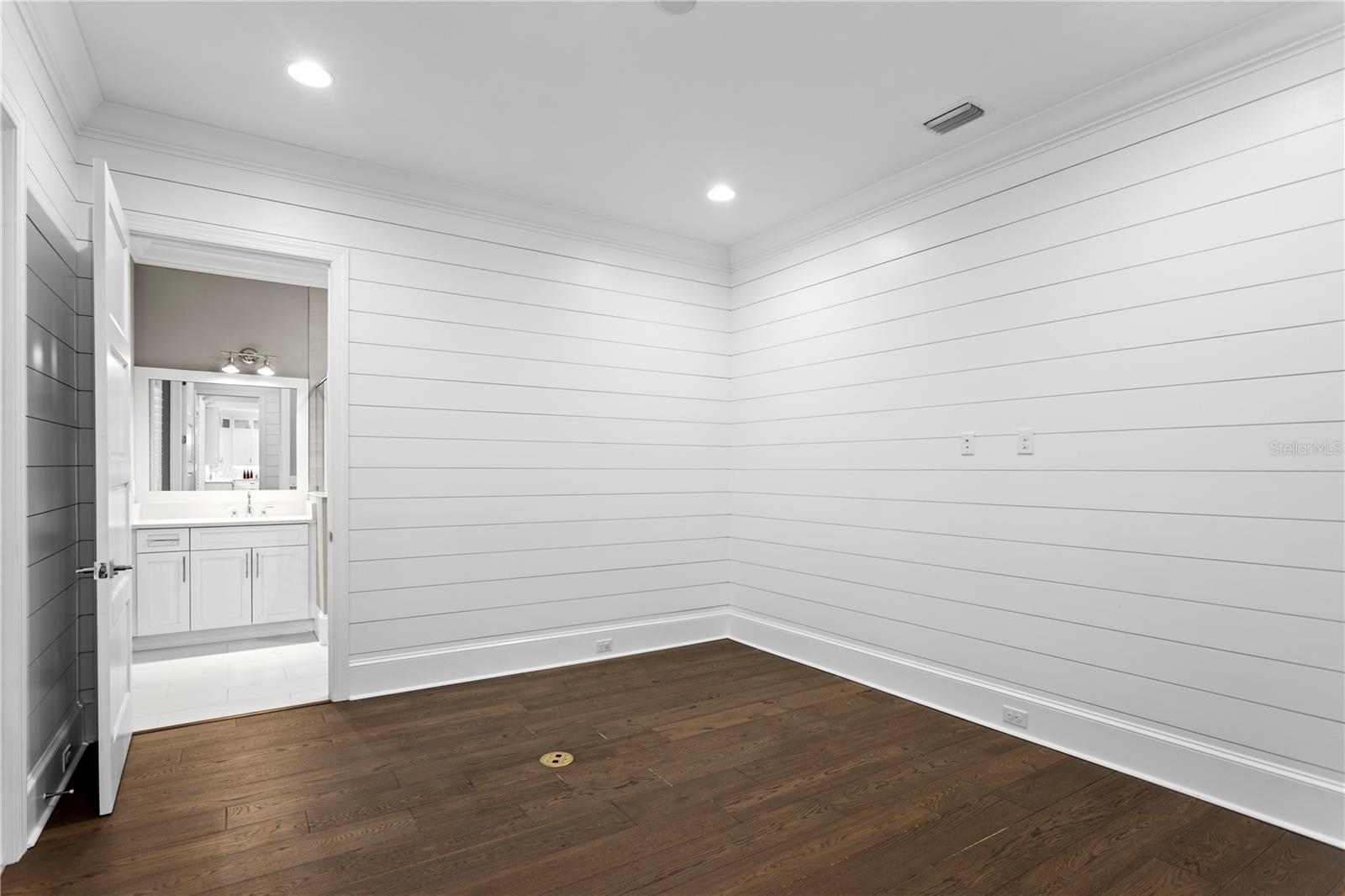 5015 W LONGFELLOW AVE — photo 17