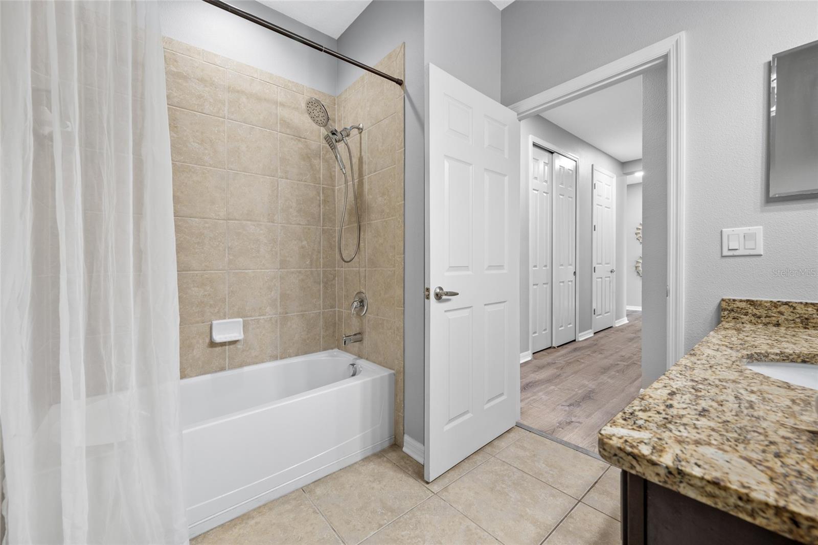 1405 PARKER DEN DR — photo 24