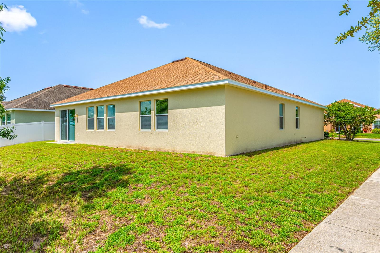 1405 PARKER DEN DR — photo 79