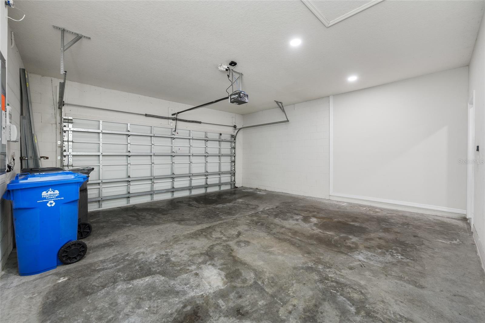 1405 PARKER DEN DR — photo 76