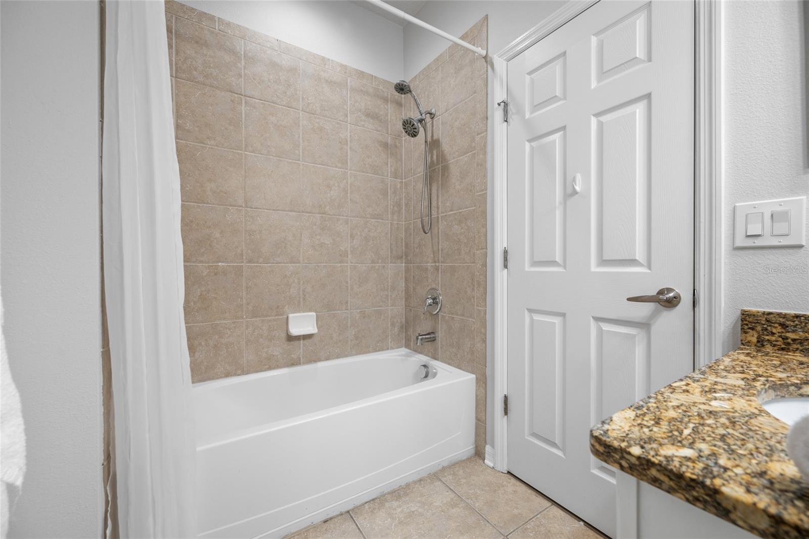 1405 PARKER DEN DR — photo 38