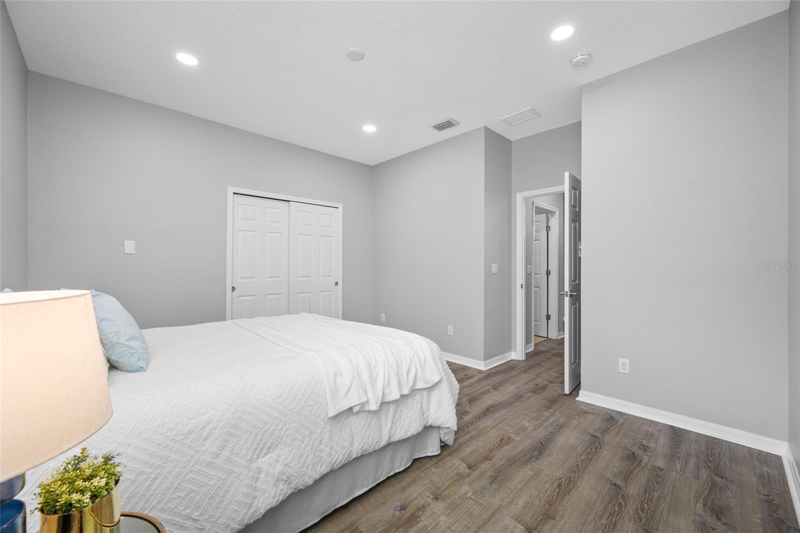 1405 PARKER DEN DR — photo 40