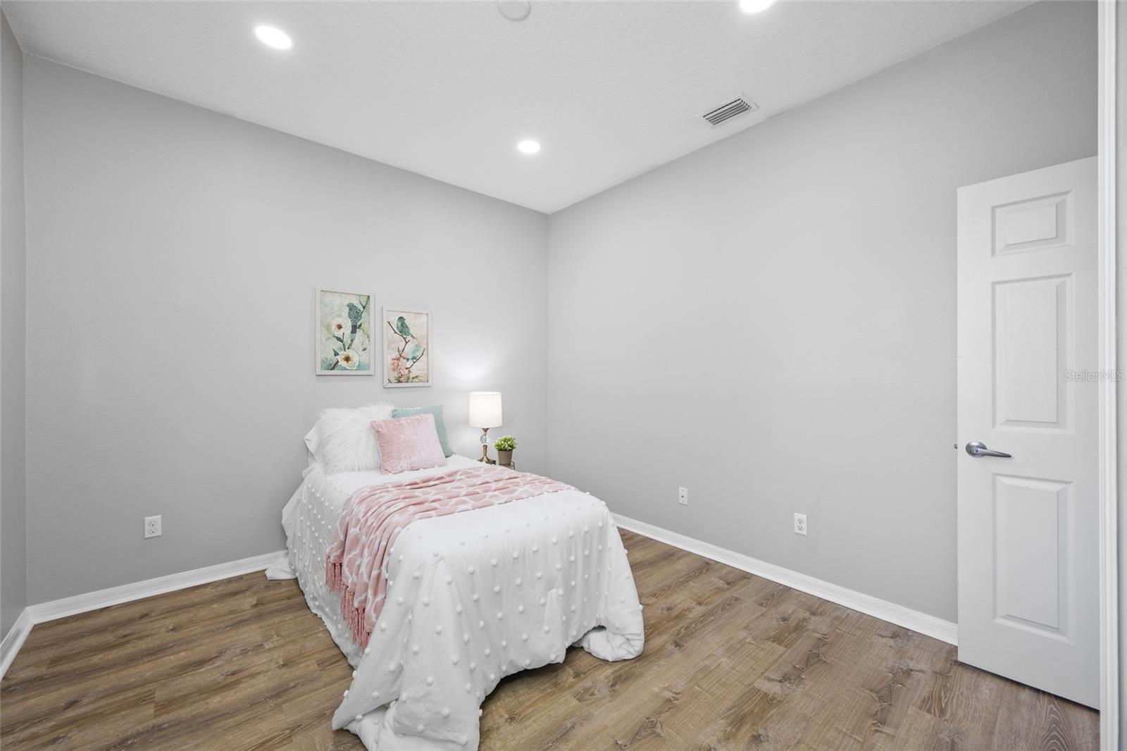 1405 PARKER DEN DR — photo 28