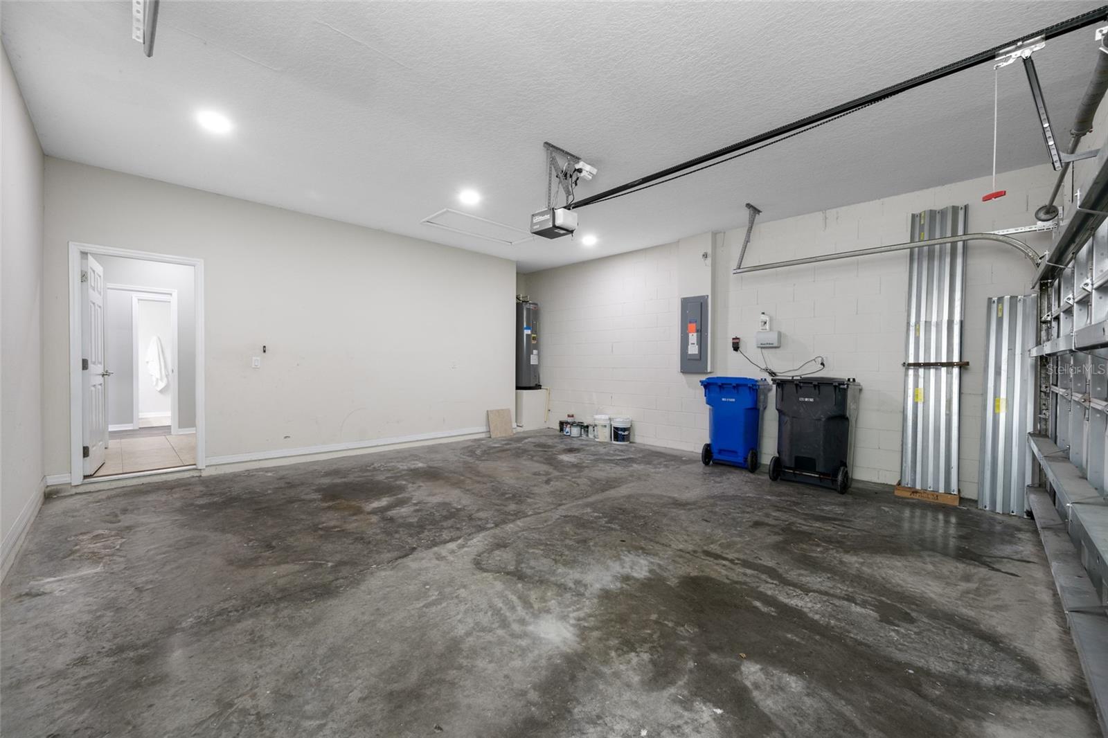 1405 PARKER DEN DR — photo 74