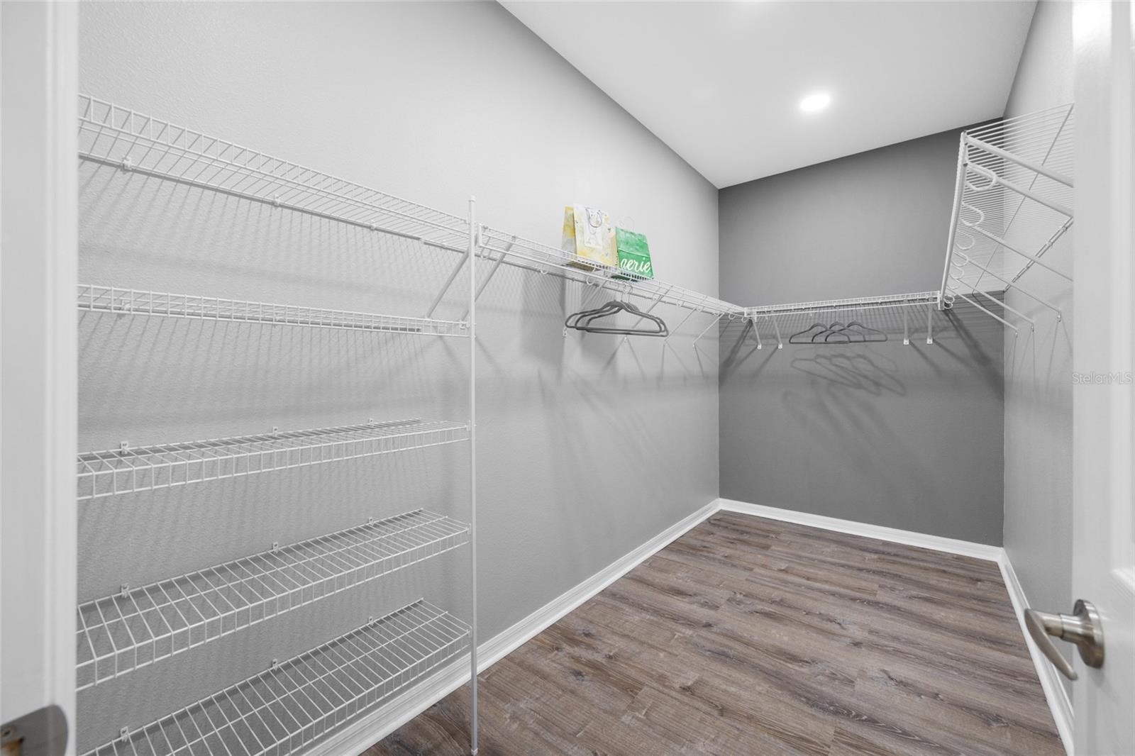1405 PARKER DEN DR — photo 64