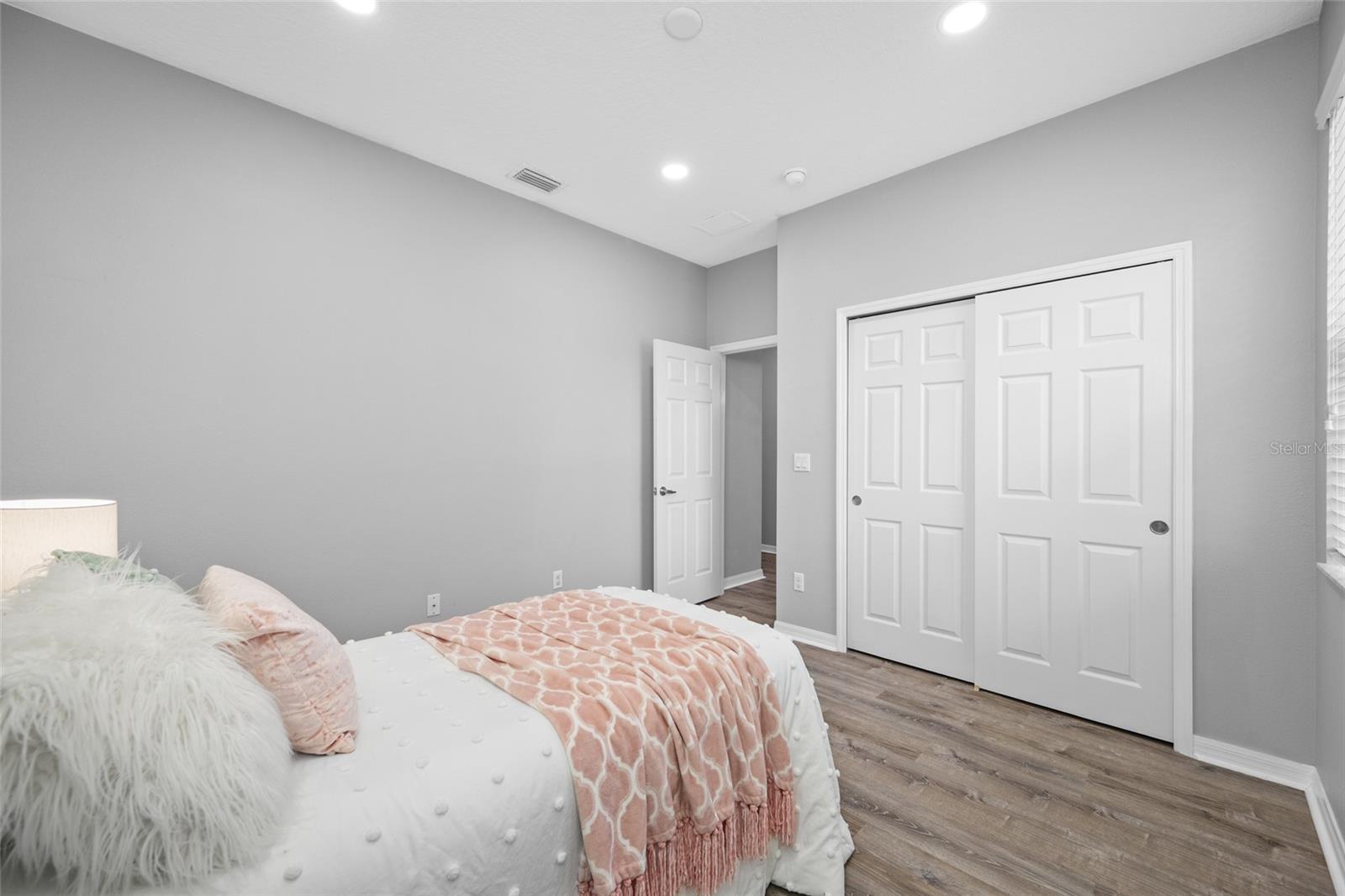 1405 PARKER DEN DR — photo 27
