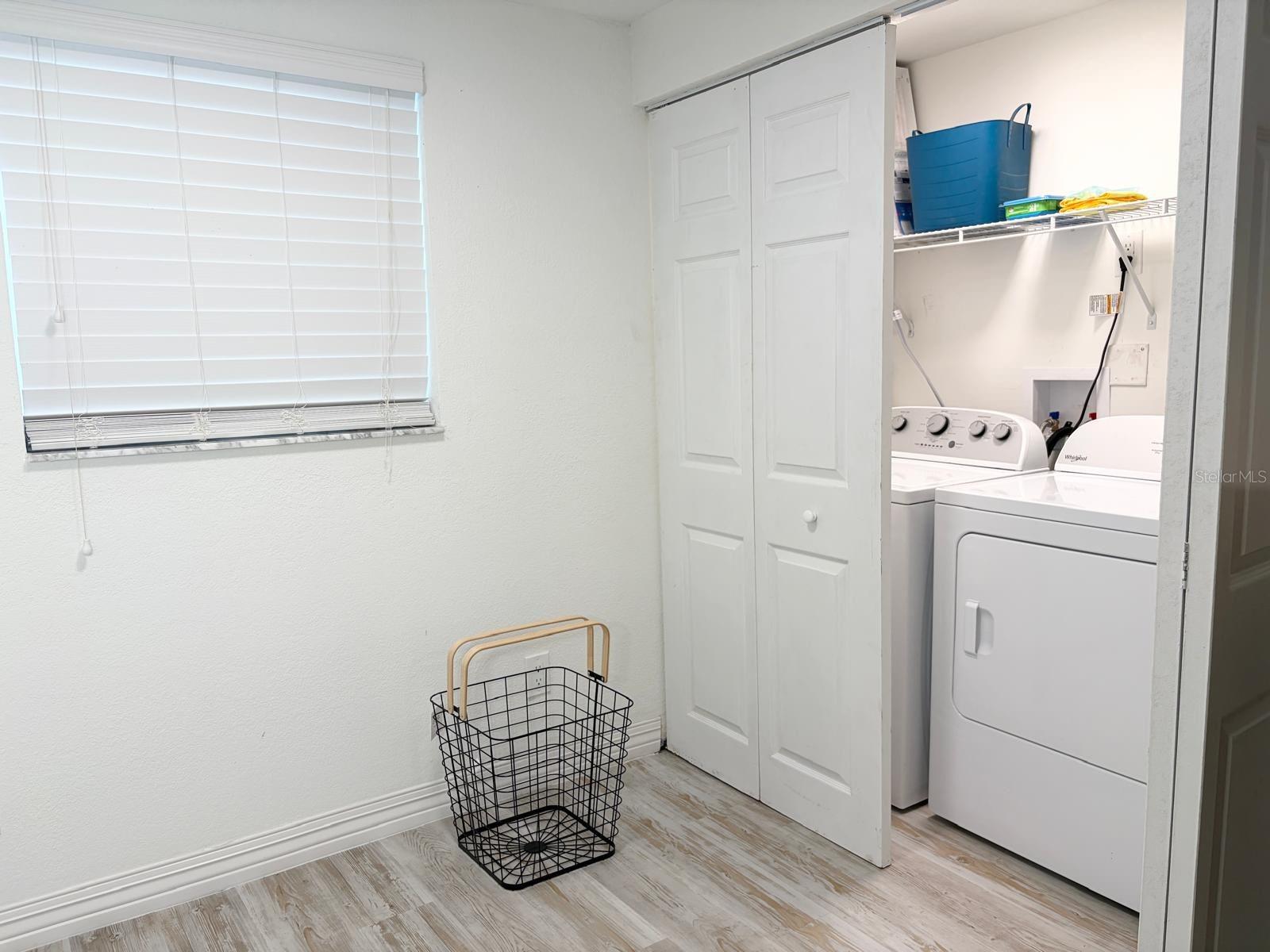 4714 W LAWN AVE — photo 24