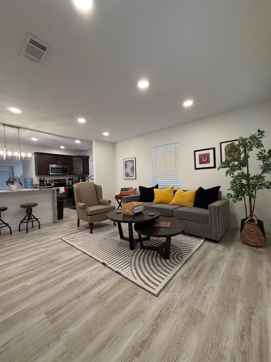 4714 W LAWN AVE — photo 12