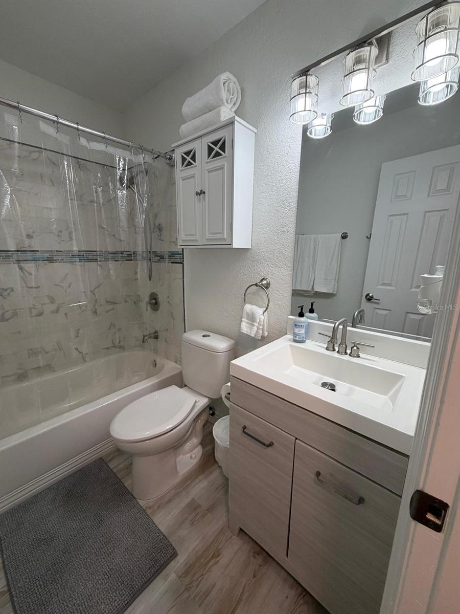 4714 W LAWN AVE — photo 20