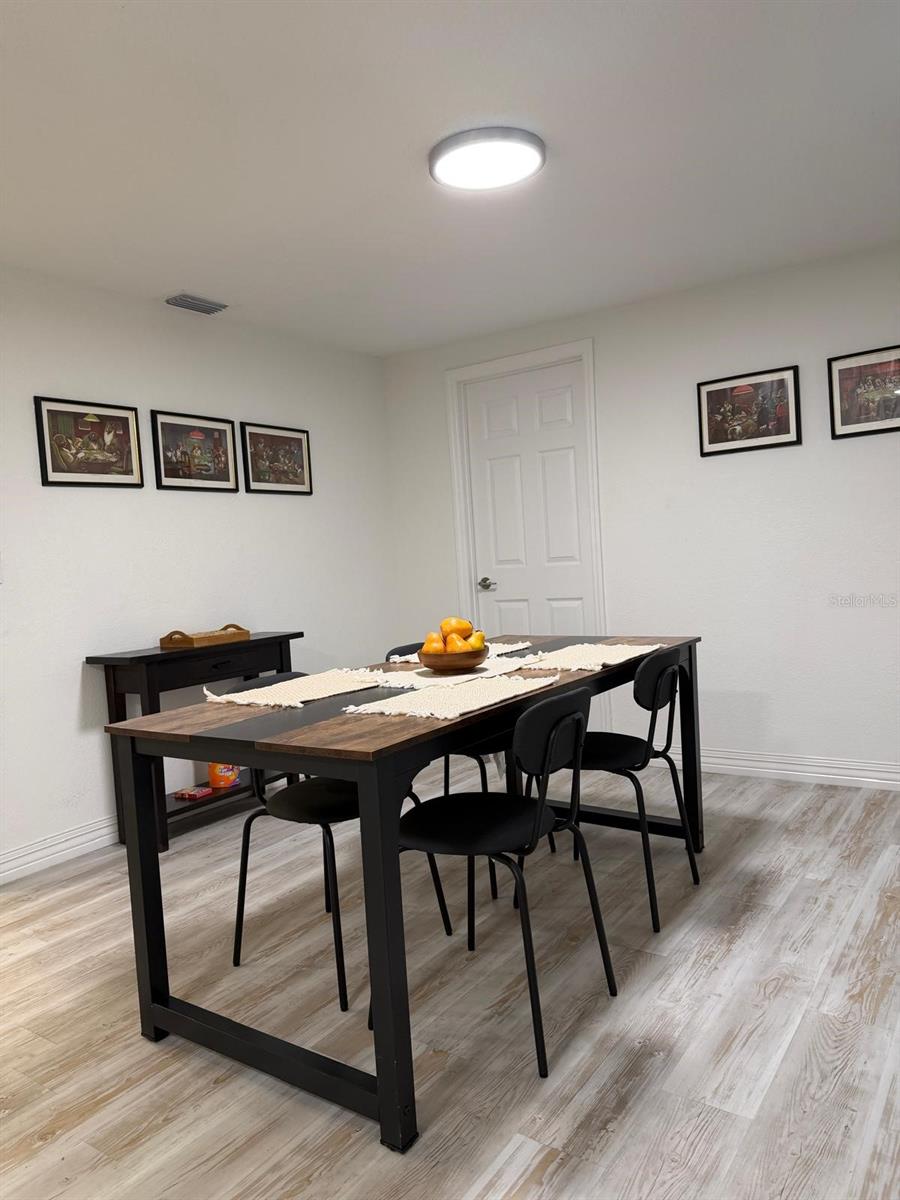 4714 W LAWN AVE — photo 13
