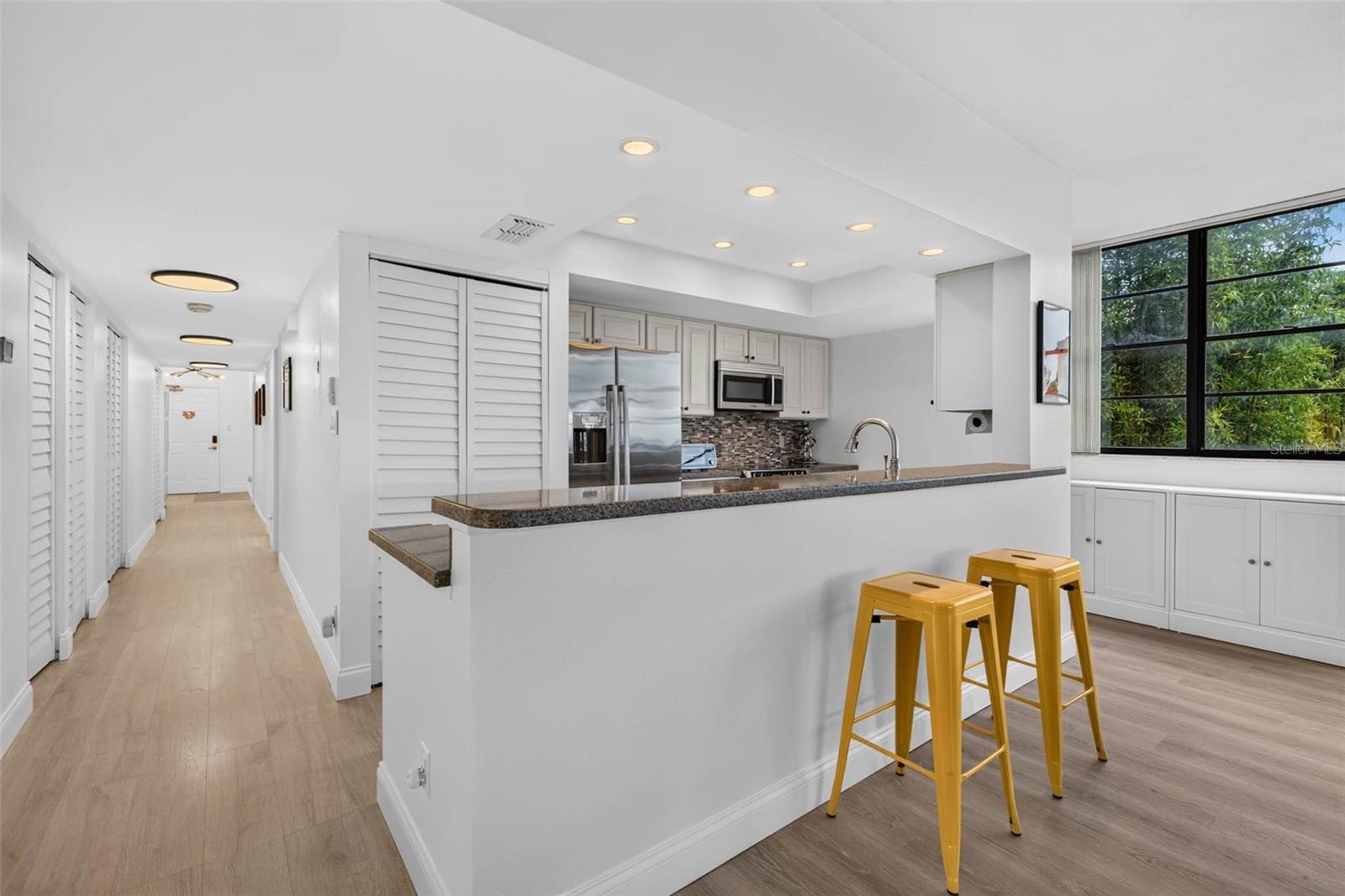 602 LIME AVE #101 — photo 14